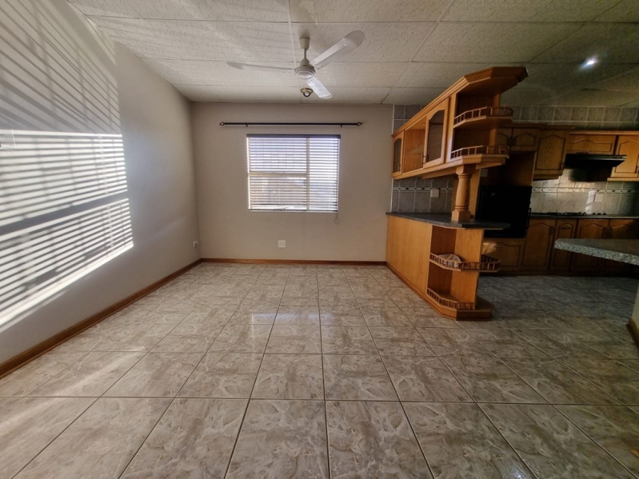 To Let 3 Bedroom Property for Rent in Pentagon Park Free State